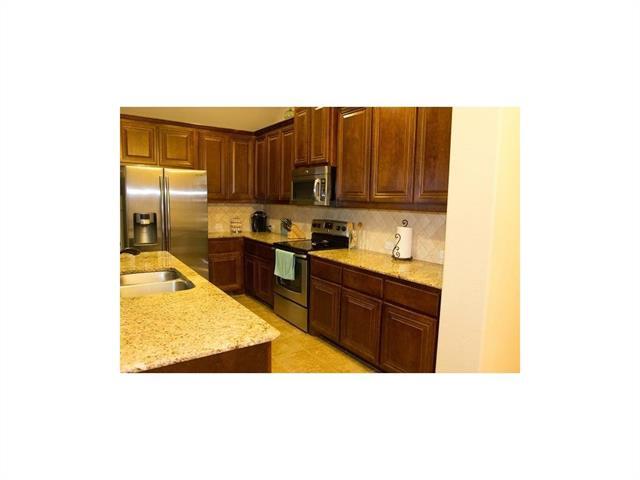 Building Photo - 4307 Oak Bluff Dr
