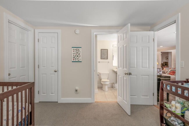 Building Photo - 53 Gables Dr