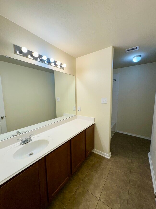 Building Photo - 8230 Polaris Point Ln