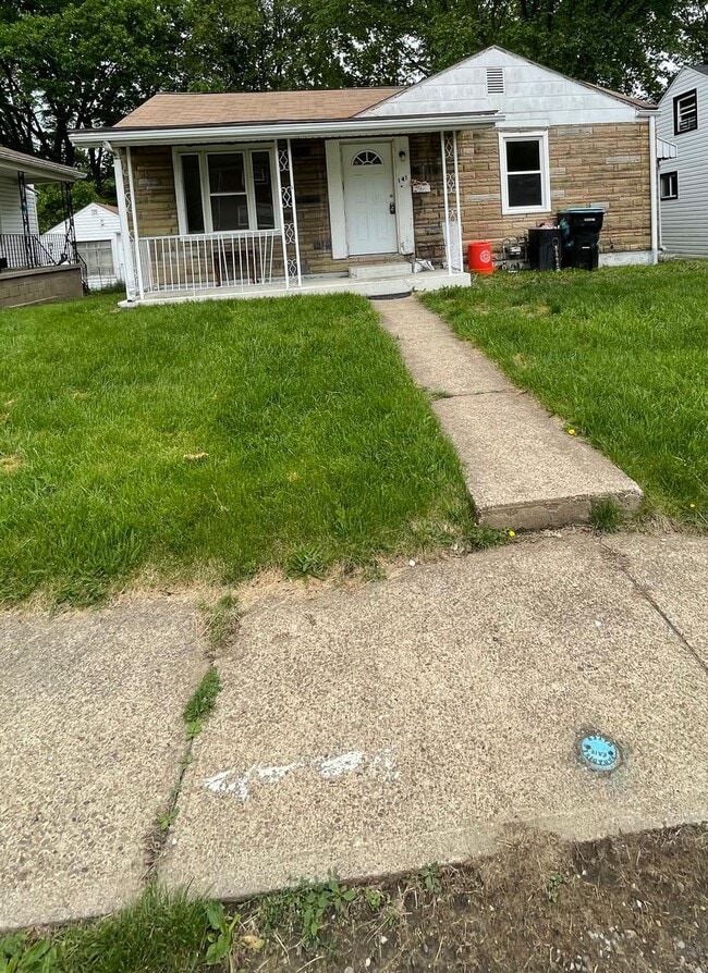 Building Photo - 2 bed 1 Bath- Aliquippa PA
