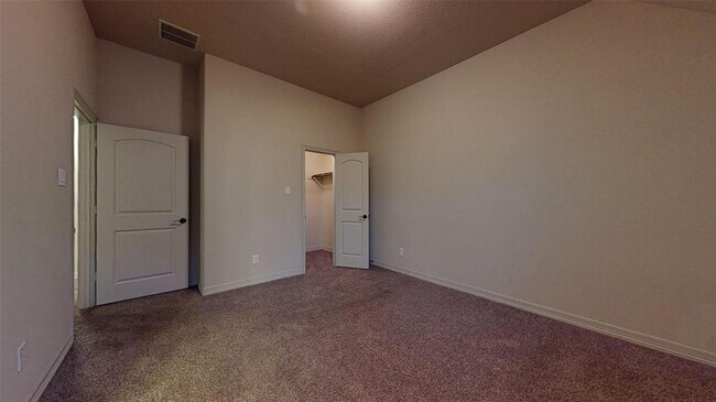 Building Photo - 16807 Chapman Lake Ct