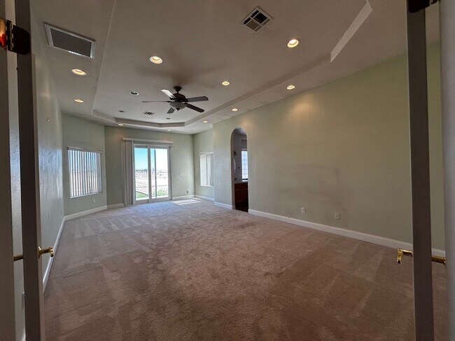 Building Photo - 8127 W Ave E12