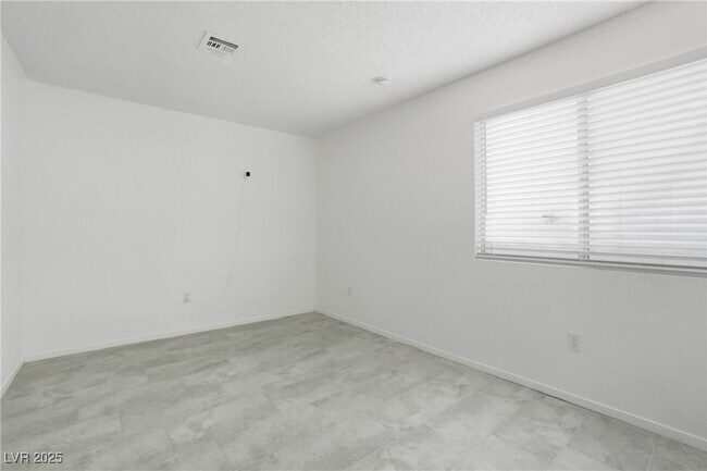 Building Photo - 6928 W Atrium Ave