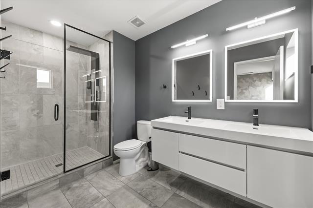 Building Photo - 2001 N Prairie Ave