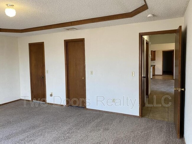 Building Photo - 2820 SE 55th St