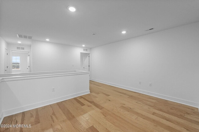 Building Photo - 505 Pilot St