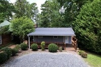 Building Photo - 8940 Bay Dr
