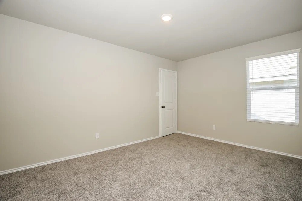 Building Photo - 5735 Leon Pl