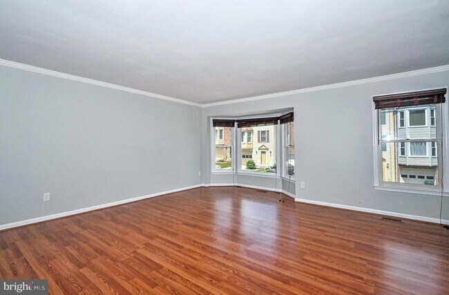 Building Photo - 105 Sunny Hill Ct