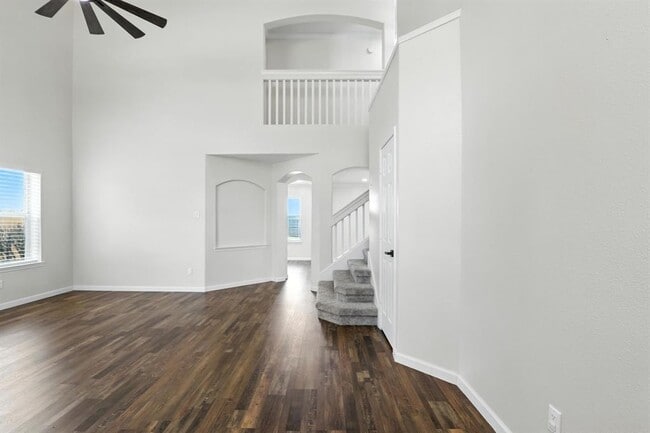 Building Photo - 8002 Blackcherry Ln