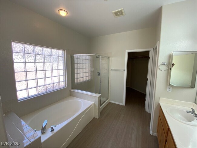 Building Photo - 2754 Grande Valley Dr