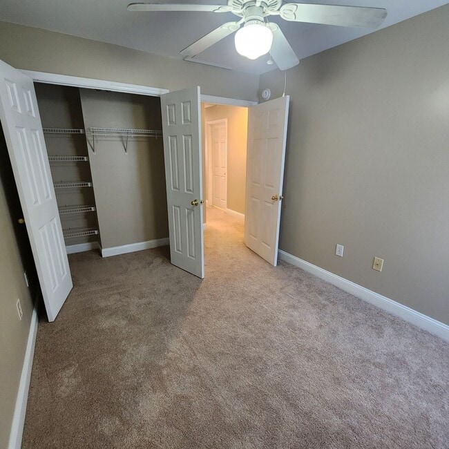 Building Photo - Morehead City Townhouse