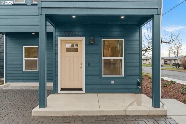 Building Photo - 5592 Burnett Ave