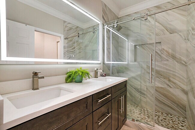 Building Photo - 7167 Ivy Crossing Ln