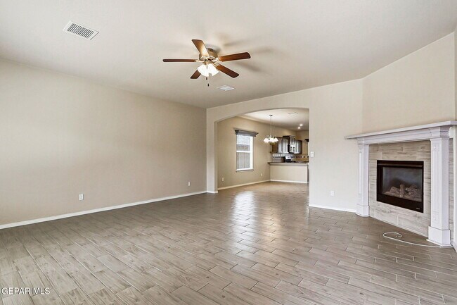 Building Photo - 7533 Red Cedar Dr