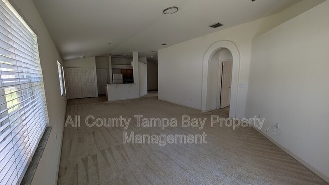 Building Photo - 25820 Crippen Dr