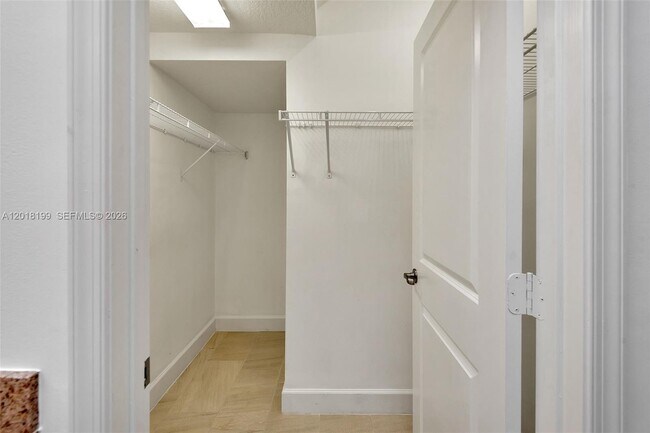 Building Photo - 22954 Clear Echo Dr