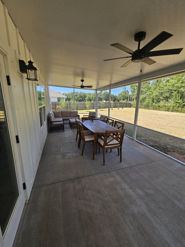 Building Photo - 5825 Danbury Blvd