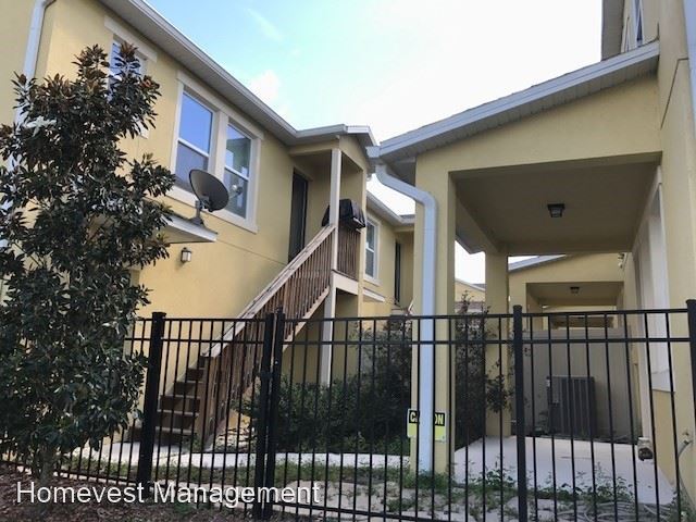 Primary Photo - 8701 Via Trieste Dr