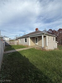 Building Photo - 8375 W Pike