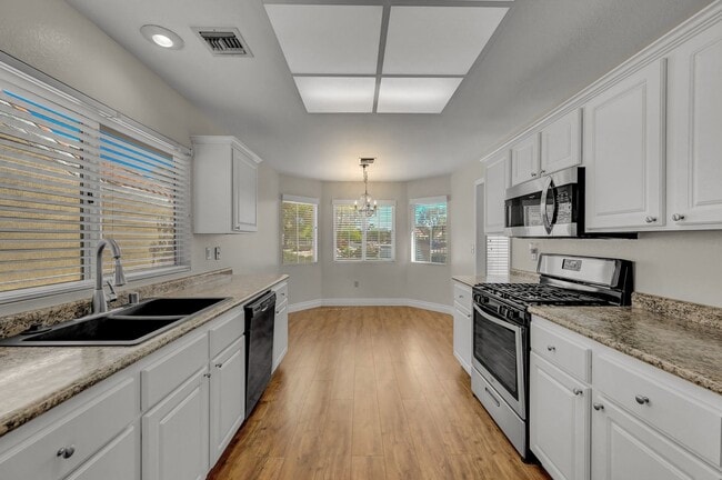 Building Photo - 55+ Age Restricted Sun City Summerlin! 2 BED + 2 BATH + 2 CAR GARAGE!