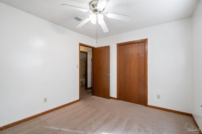 Building Photo - 8060 Winodee Rd