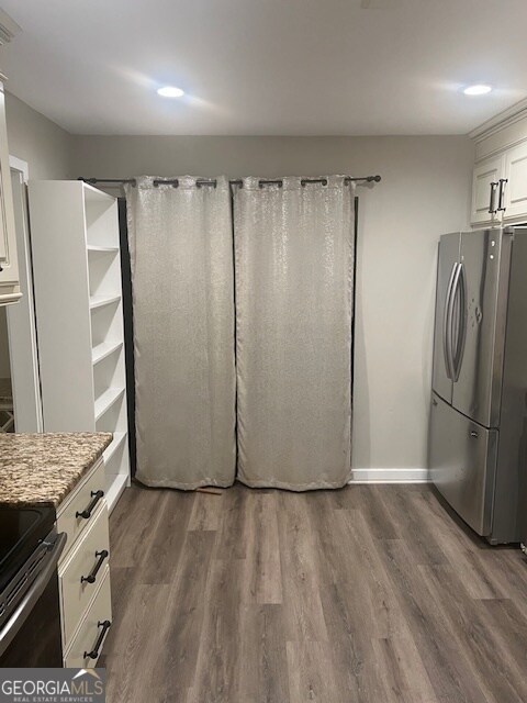 Building Photo - 2 Fairway Ln