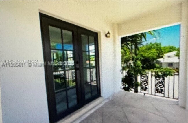 Building Photo - 3220 S Le Jeune Rd