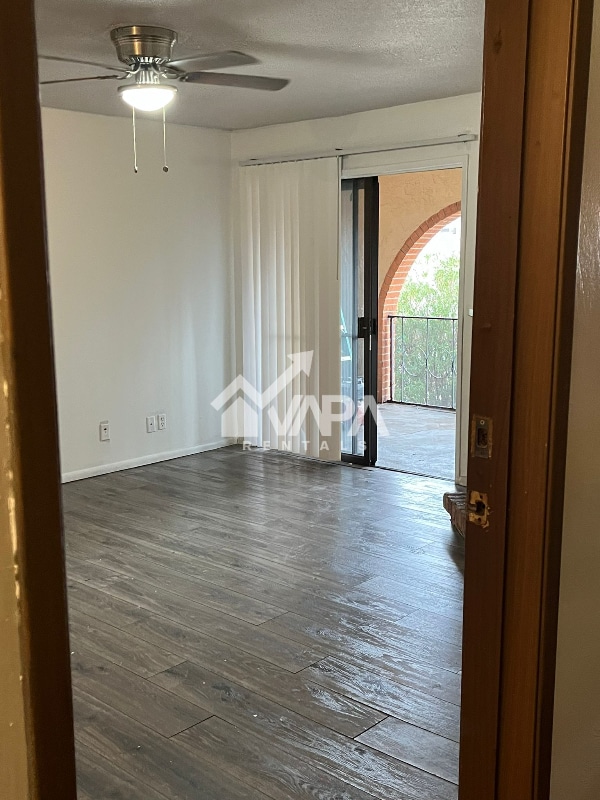 Building Photo - 6311 N Barcelona Ct