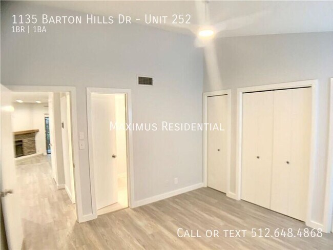 Building Photo - 1135 Barton Hills Dr