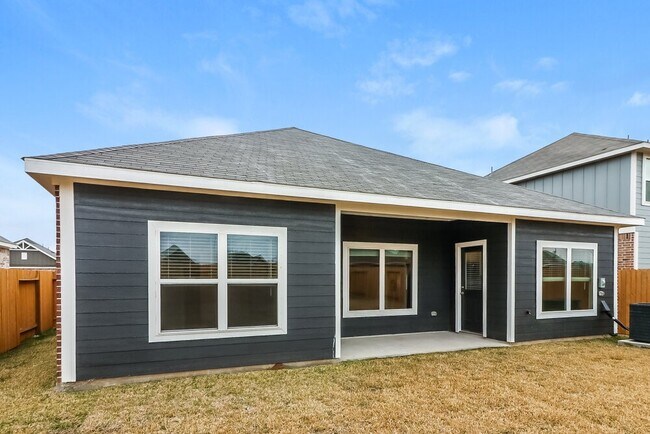 Building Photo - 420 Polly Grv Dr