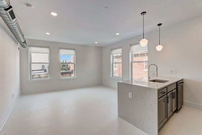 Interior Photo - The King