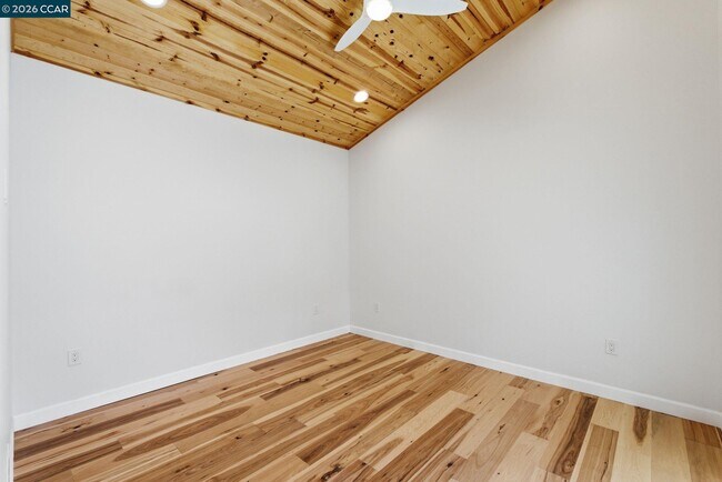 Building Photo - 3196 Rohrer Dr