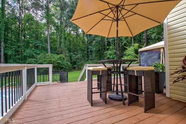 Building Photo - 208 Wysteria Ct