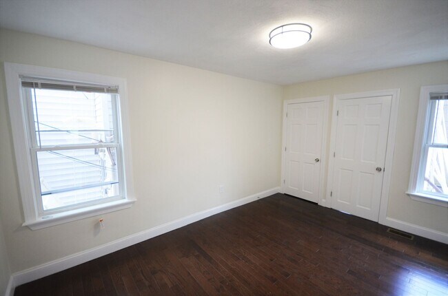 Building Photo - 130 Bro