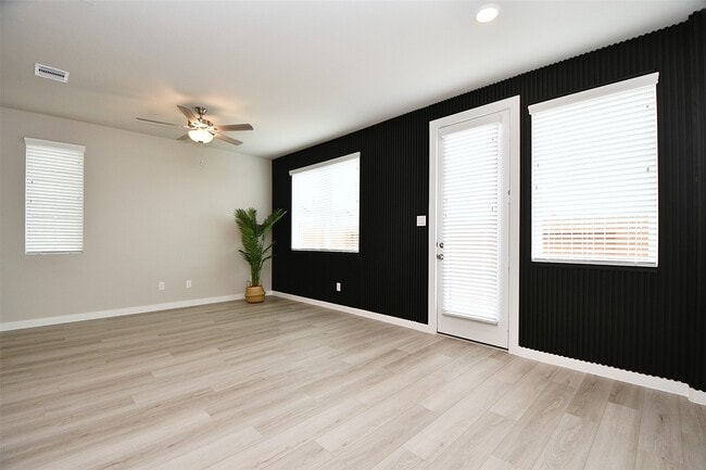 Building Photo - 4212 Lyons Fall Ln