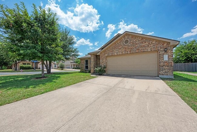 Building Photo - 601 Timothy John Dr
