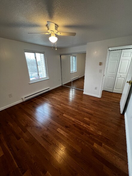 Building Photo - 142 Burgundy Hill Ln