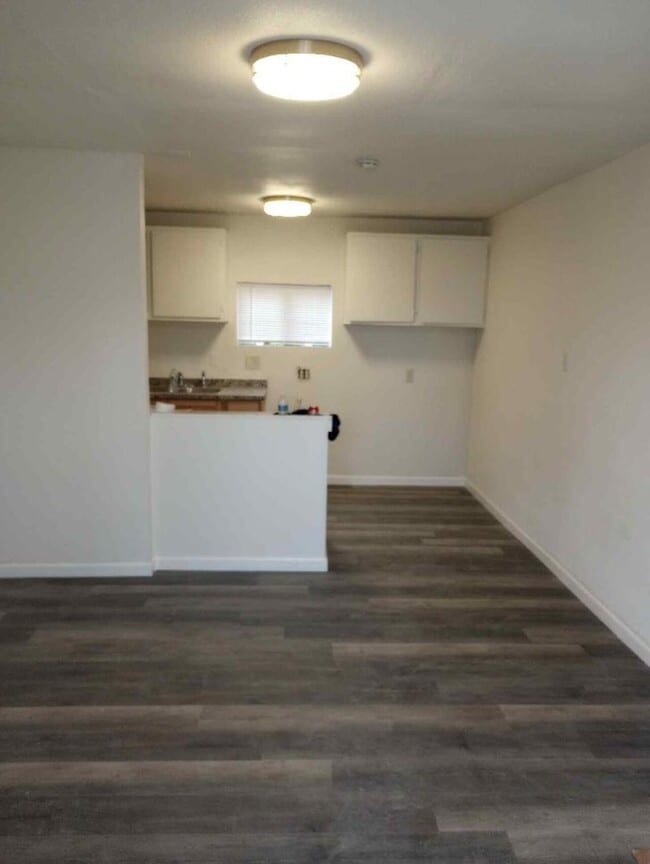 Building Photo - 821 LOMBARDO AVE
