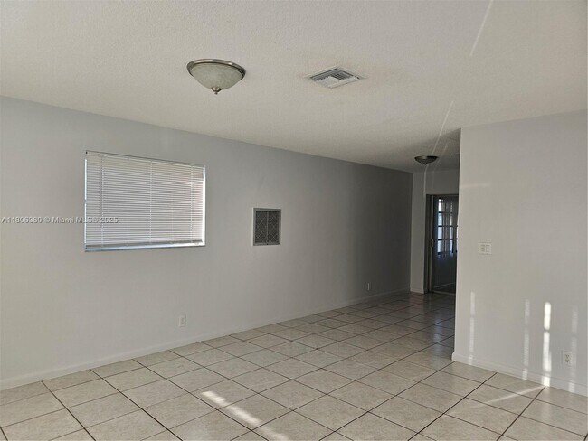 Building Photo - 4564 NW 16th Terrace