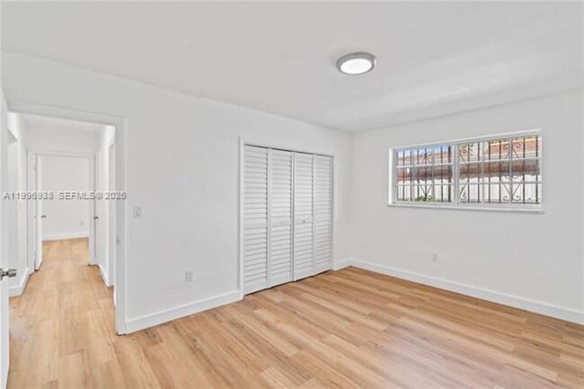 Building Photo - 361 E 39th St