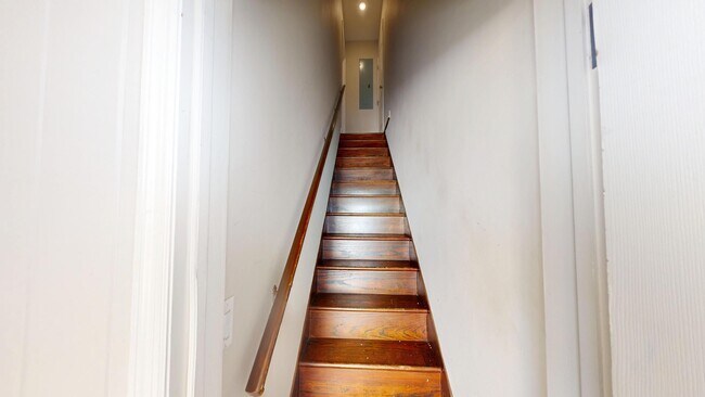 Building Photo - 509 6th N Ave