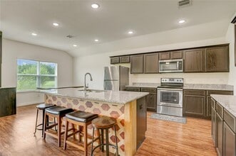 Building Photo - 503 Rd 5138