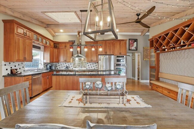 Building Photo - 960 Bayberry Point Dr