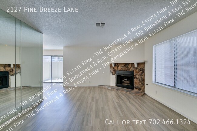Building Photo - 2127 Pine Breeze Ln