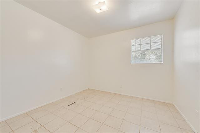 Building Photo - 506 N Elm St