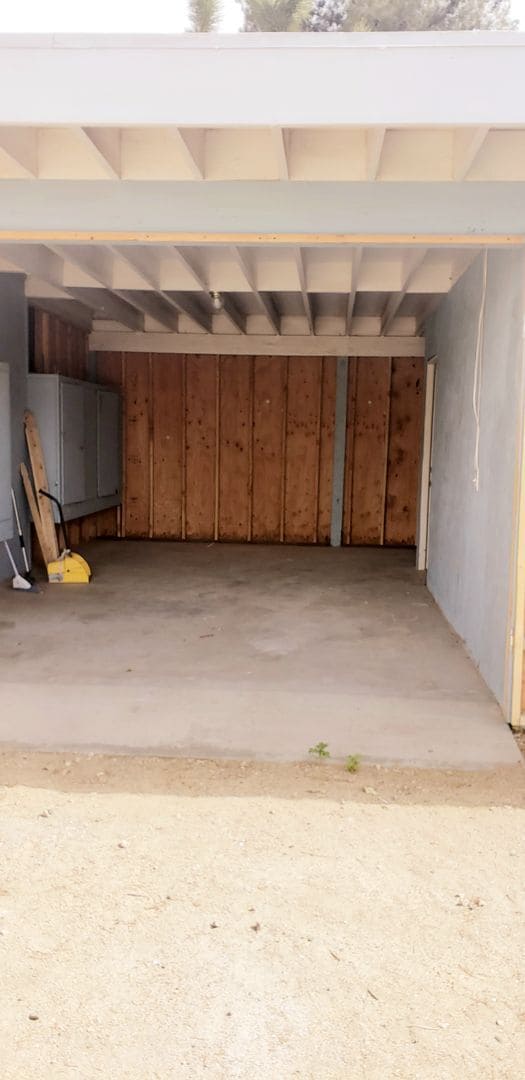 Building Photo - 7610 Valley Vista Ave