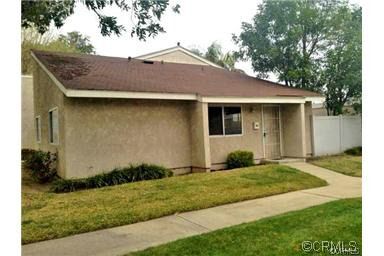Primary Photo - 1326 N Elderberry Ave