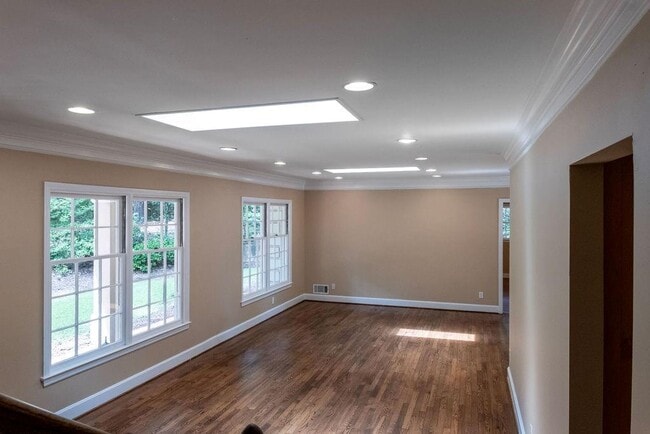 Building Photo - 2631 Northside Dr NW