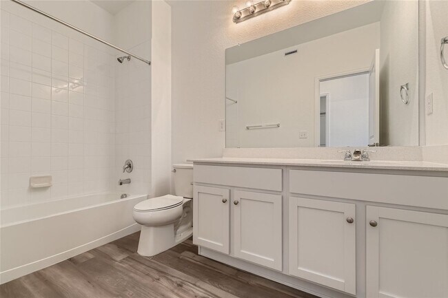 Building Photo - Single Family 3 Bed, 3 Bath Paired-Home in...